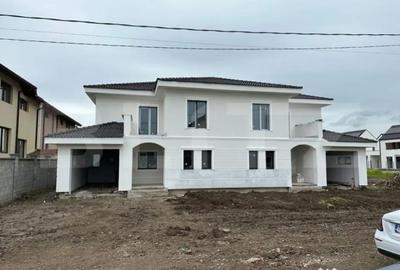 Casă cu 5 camere cu Teren 390 Mp în Central - 4
