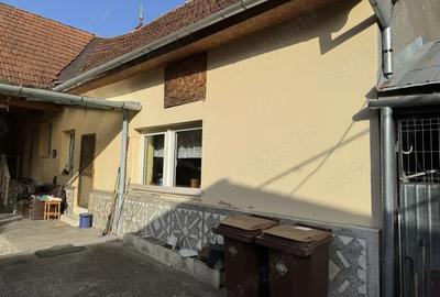 Vand casa Moniom Caras-Severin la 3 km de Resita - 6