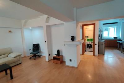 Apartament cu 2 camere semidecomandat, mobilat în 1 Mai - 4