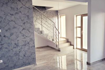 Casă cu 4 camere cu Canalizare în Păcurari - 2