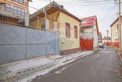 Casă cu 3 camere cu Teren 149 Mp în Brașovul Vechi - 2