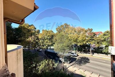 Casă / Vilă cu 5 camere de vânzare pe Bulevardul Ferdinand Constanta - 3