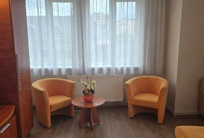 Inchiriez apartament 2 camere decomandat in Deva, zona Gojdu, etaj 2, - 2