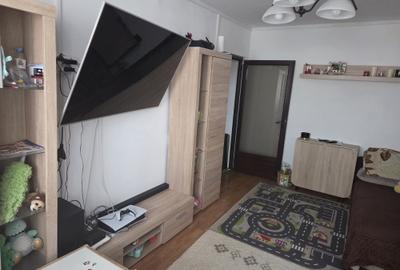 Apartament cu 2 camere semidecomandat în Craiovița Nouă - 4