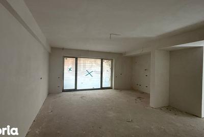 Apartament cu 4 camere în Central - 2