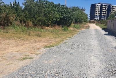 Teren pe Strada Gutuiului - 8