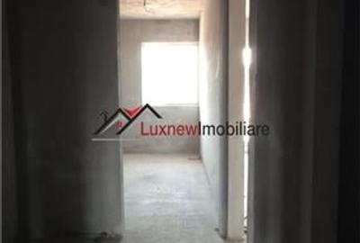 Apartament decomandat, semifinisat 37 mp plus terasa10 mp ,etaj retras. - 11