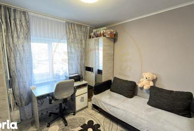 Apartament cu 4 camere decomandat în Central - 8