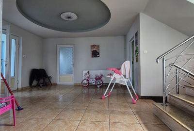 Casă cu 5 camere cu Teren 814 Mp în Sânnicolau Mic - 8