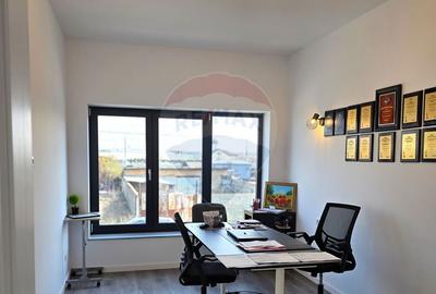 Casă cu 4 camere în Crâng