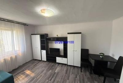 Garsonieră, mobilată în CET - 9