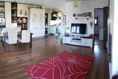 Apartament cu 4 camere semidecomandat în Pipera