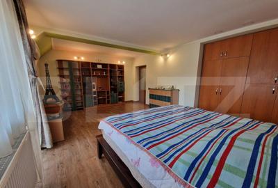 Casa deosebita individuala cu spatiu comercial ,se vand imp - 8