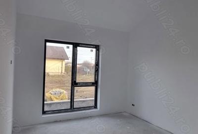 Casă cu Teren 440 Mp în Ghiroda - 10