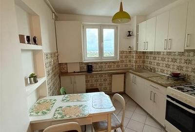Apartament cu 3 camere circular în Astra