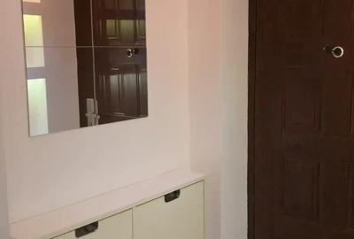 Inchiriez garsoniera - 2