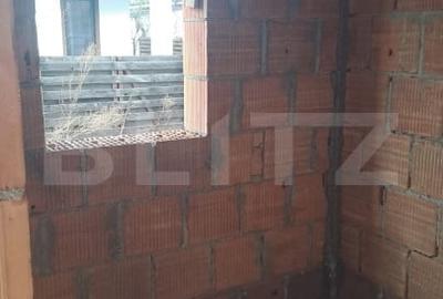 Casă individuală cu 4 camere cu Canalizare în Cristian - 18