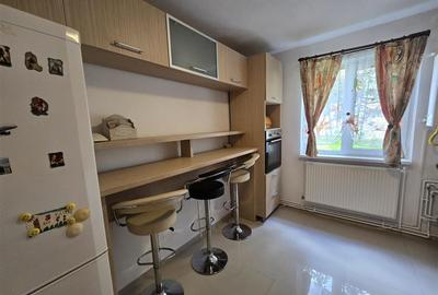 Apartament cu 3 camere semidecomandat, mobilat în Est - 7