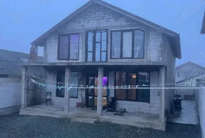 Casă în Palazu Mare