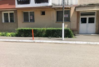 Apartament cu 3 camere decomandat în Central - 1