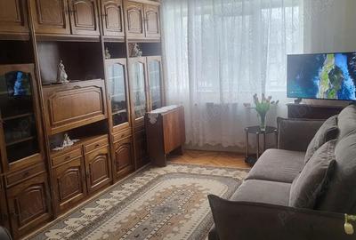 Apartament cu 3 camere decomandat în Central - 1