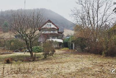 Casă cu 4 camere în Luna - 15