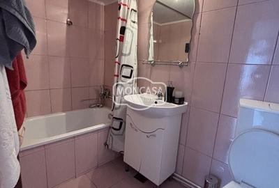 Casă cu 4 camere cu Teren 712 Mp în Central - 2