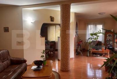 Casă cu 7 camere cu Teren 1520 Mp în Central - 17