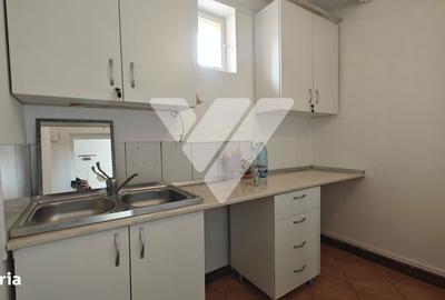 Spațiu comercial, de 50 mp, în Hipodrom 2 - 4