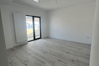 Garsonieră decomandată în Bârnova - 3