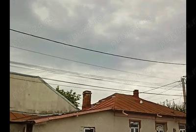 Casa la ora? de vanzare sau schimb cu apartament, garsoniera,ori casa la ?ara - 1