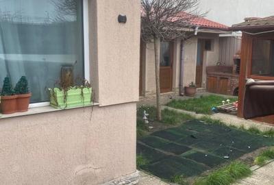 Casă individuală cu 3 camere cu Canalizare în Brătianu - 11