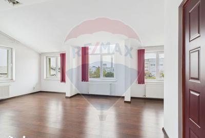 Spațiu comercial, de 85 mp, în Central - 11