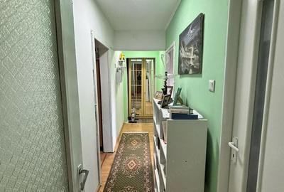 Apartament cu 3 camere decomandat în Central