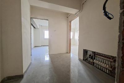 Apartament cu 3 camere decomandat în Galata - 14