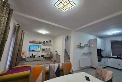 Casa de vanzare tip duplex Bragadiru, str Salciei - 1