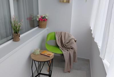 Apartament cu 3 camere semidecomandat, mobilat în Micro 16 - 9