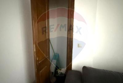 VANZARE Apartament cu 4 camere in zona Dacia - 11