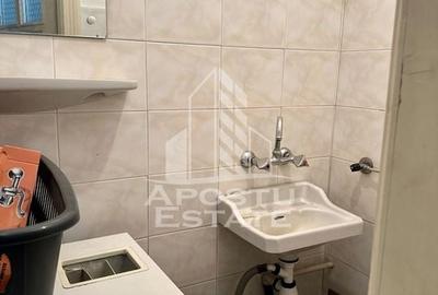 Apartament cu 3 camere, 2 bai, etaj 3, zona Sagului - 10