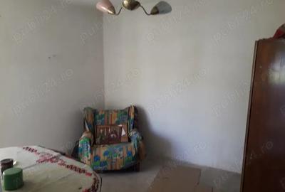 Vand casa si teren 842 mp, l?a strada - Comuna Bunesti, jud. Valcea - 9