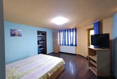 Casă cu 5 camere cu Teren 920 Mp în Domnești - 15