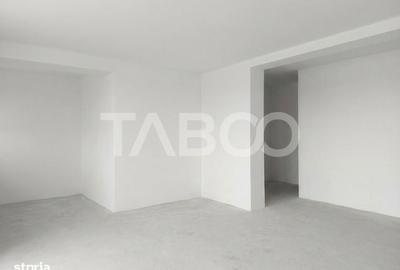 Apartament cu 4 camere decomandat în Central - 2