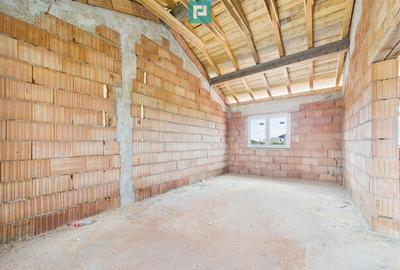 Casă cu 5 camere cu Teren 800 Mp în Săcălaz - 2