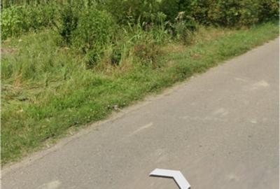 Teren intravilan intre case utilitati limita proprietatii 3100mp - 4