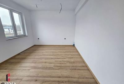 Casă cu 4 camere în Pasărea - 13