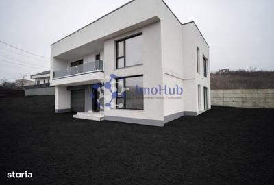 Casă cu 4 camere în Central - 2