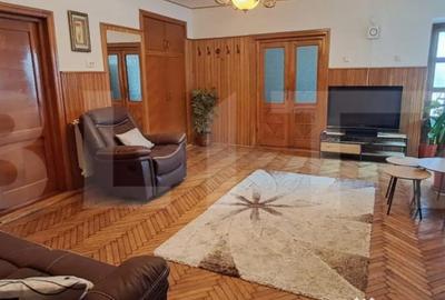 Casă cu 7 camere cu Teren 670 Mp în Dej - 3