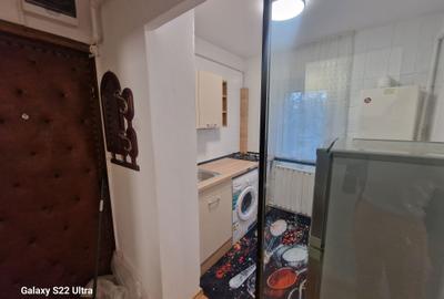 Garsonieră decomandată în Central - 13