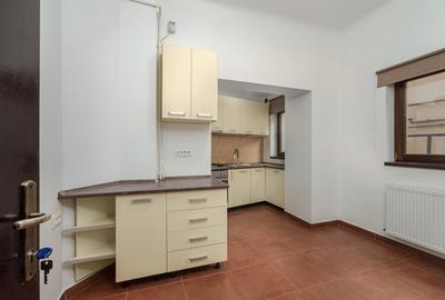 VILA INTERBELICA DE 550 MP-FOISORUL DE FOC - 12