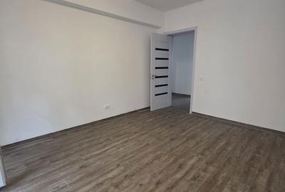 Apartament cu 3 camere în Calea București - 3